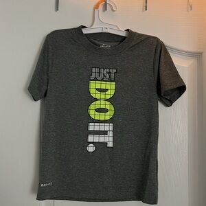 Boys Nike Dri Fit Size 6-7 years